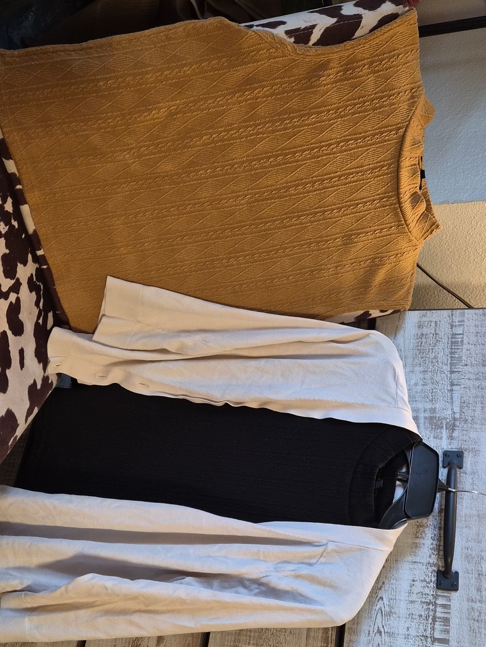 ❣️Loft Sweater And Greengoddess (2) Top Bundle❣️